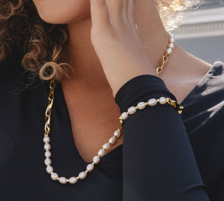 GOLD PLATED FRESH WATER PEARL BRACELET B1868