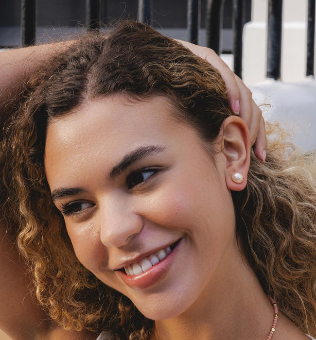 GOLD PLATED FRESH WATER PEARL EARRINGS E1658