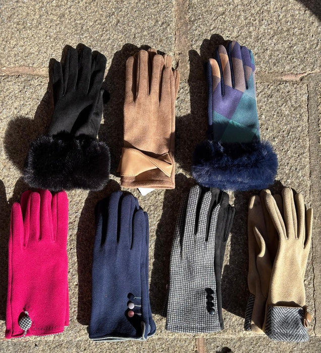 20 ASSORTED GLOVES