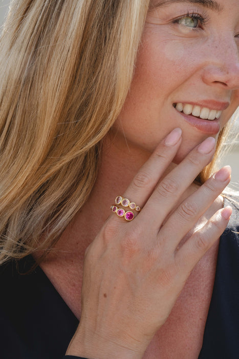 GOLD PLATED ADJUSTABLE SIZE RING WITH CUBIC ZIRCONIA STONES R1883PINK