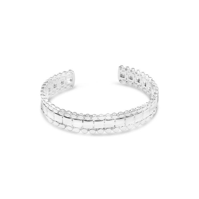 SILVER PLATED BRACELET B1988SILVER WITH A FREE GIFT BOX.