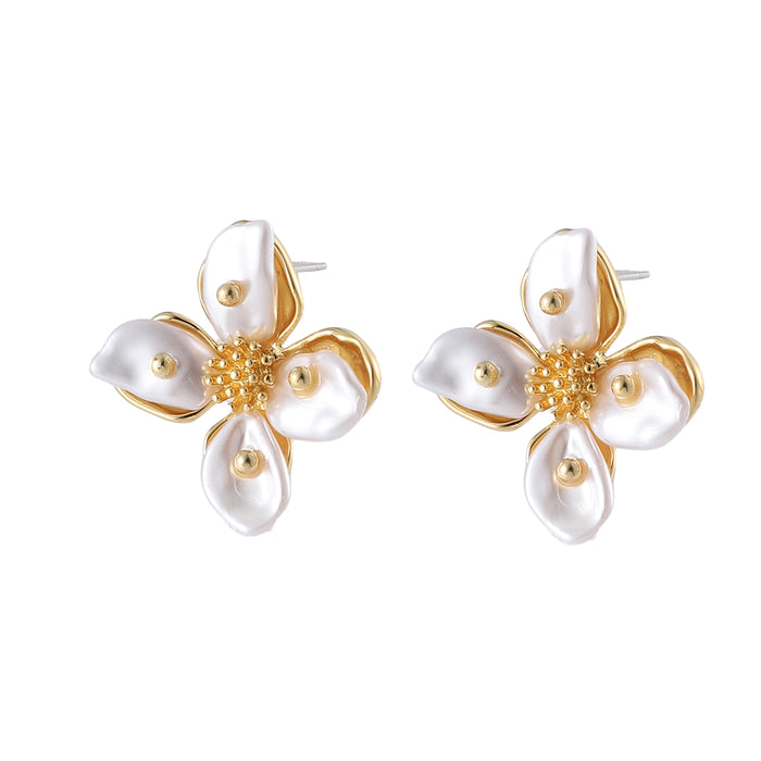 GOLD PLATED PEARL EARRINGS E1614