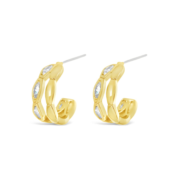 18K GOLD PLATED EARRINGS WITH CUBIC ZIRCONIA STONES.WITH A FREE GIFT BOX.E1997