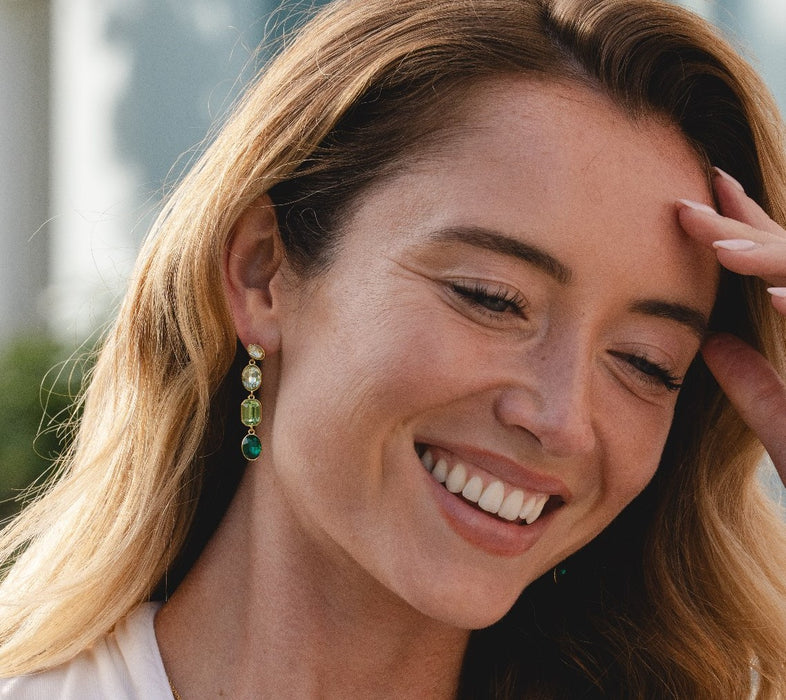 18K GOLD PLATED EARRINGS WITH A FREE GIFT BOX.E2029GREEN