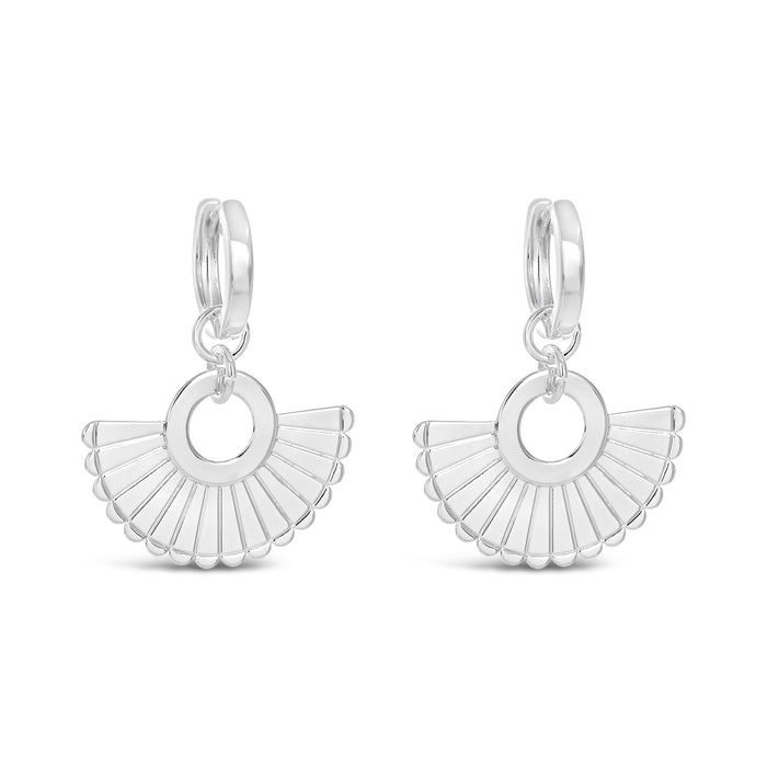 SILVER PLATED EARRINGS .E2172SILVER WITH A FREE GIFT BOX