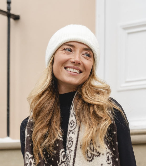 HAT89WINTERWHITE